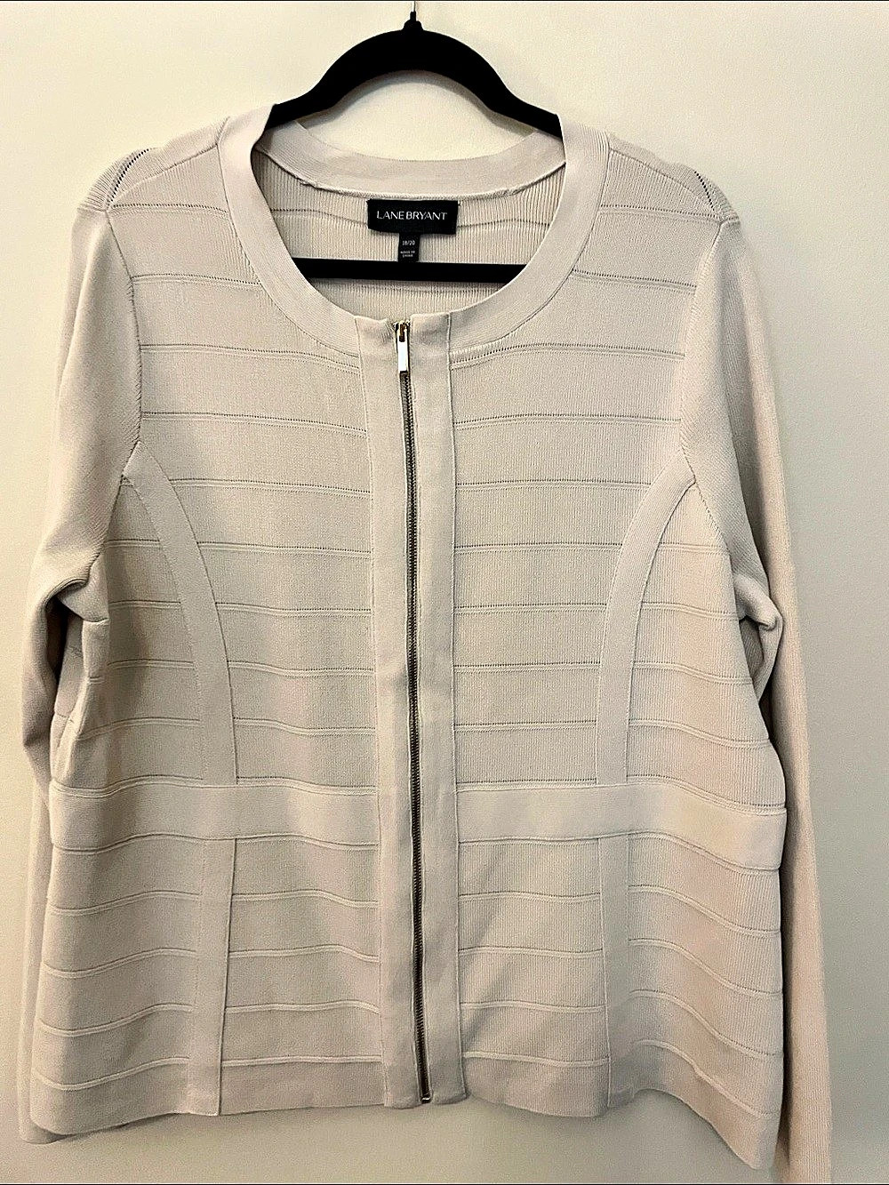 Lane Bryant Textured Zip Jacket in Cream Size 18/20 Like New